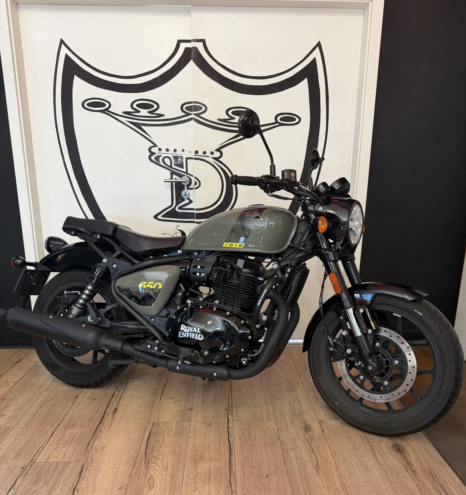 ROYAL ENFIELD 650 SHOTGUN