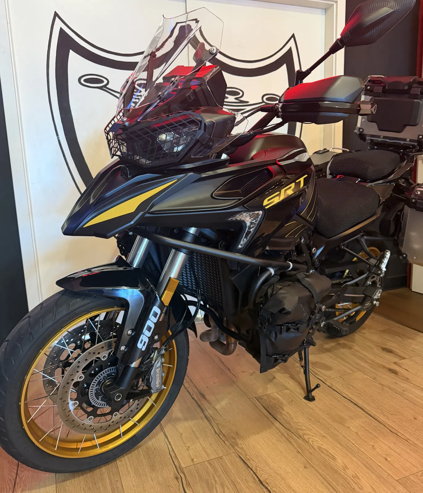 QJ MOTOR SRT 900 SX TOURING