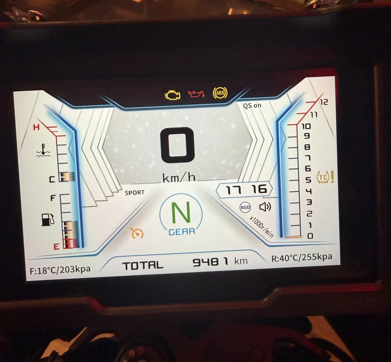 QJ MOTOR SRT 900 SX TOURING